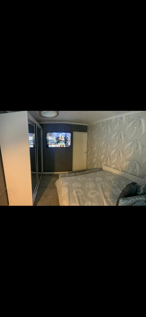 Photo 3 of Carlton property