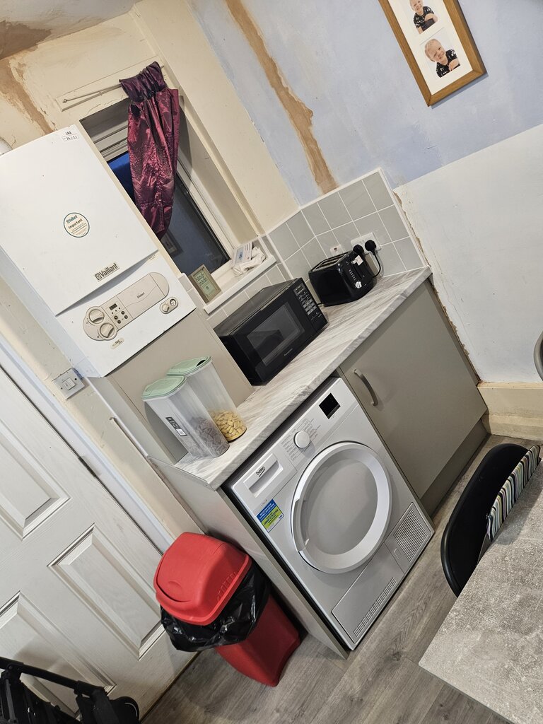 Photo 4 of Huddersfield property