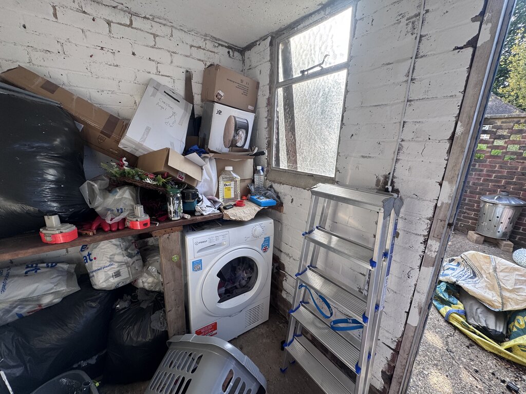 Photo 5 of Crawley property