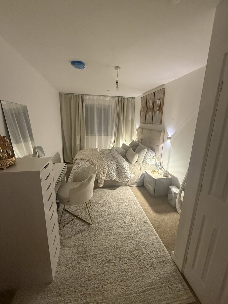 Photo 5 of Edinburgh property