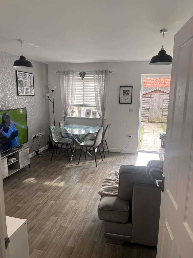 Photo 5 of Peterborough property