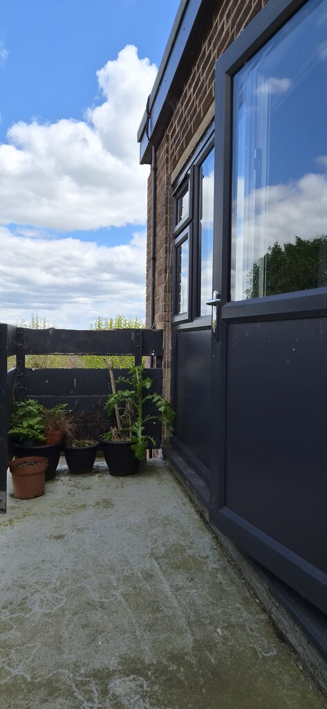 Photo 2 of Chesterfield property