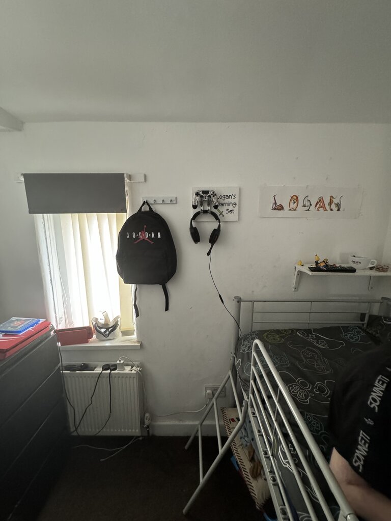 Photo 4 of Salford property
