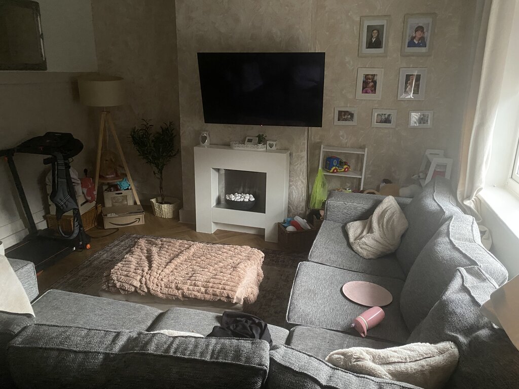Photo 3 of Stalybridge property