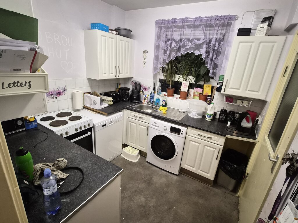Photo 5 of Sheffield property