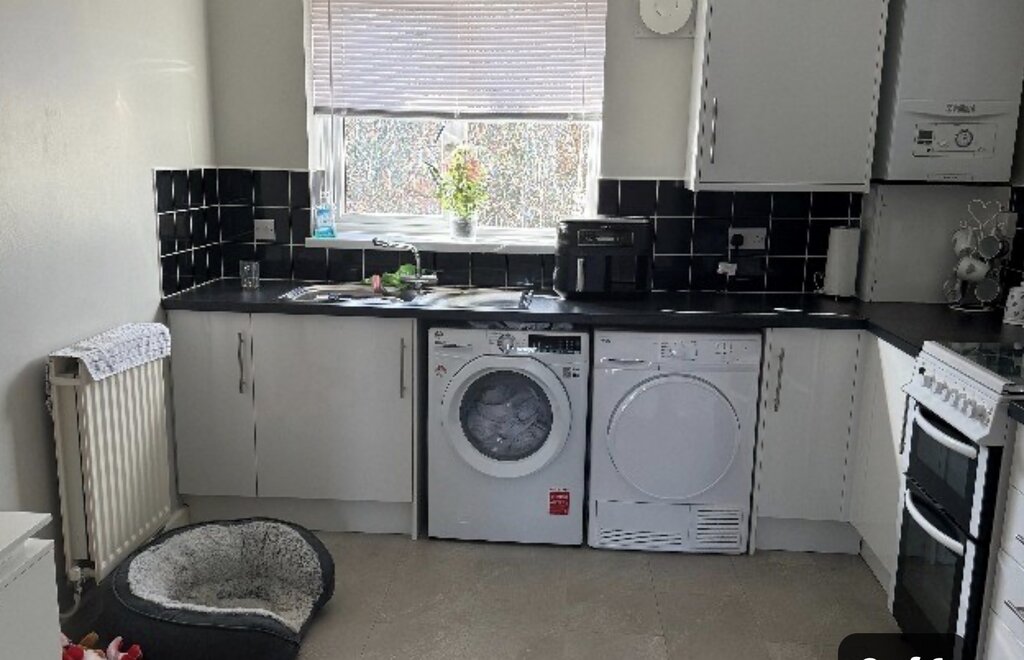 Photo 3 of Castle Vale property