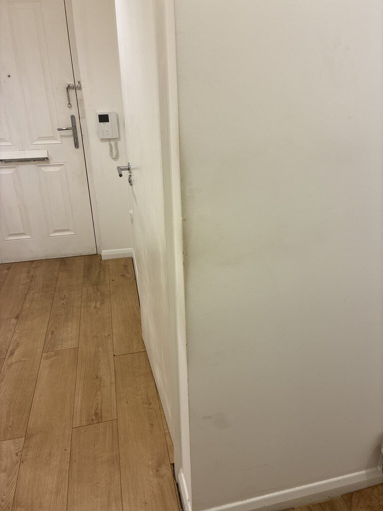 Photo 2 of London property