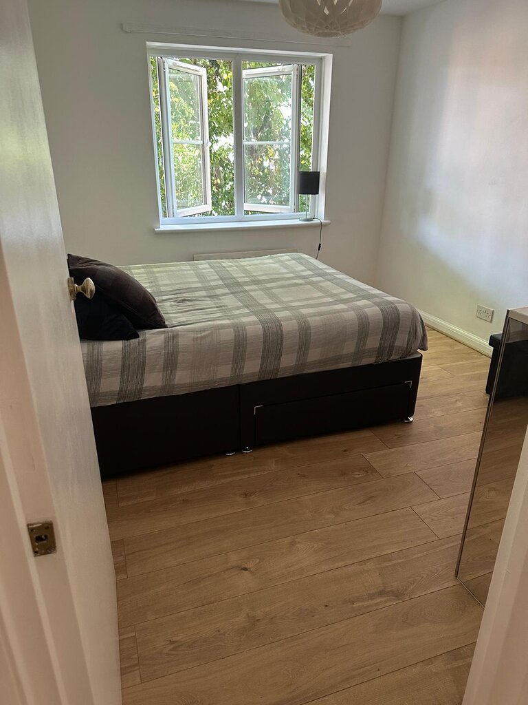 Photo 3 of Hounslow property