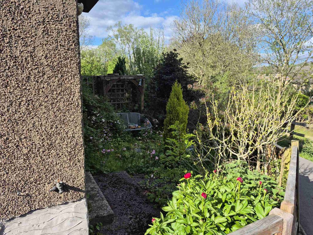 Photo 2 of Chapel En Le Frith property