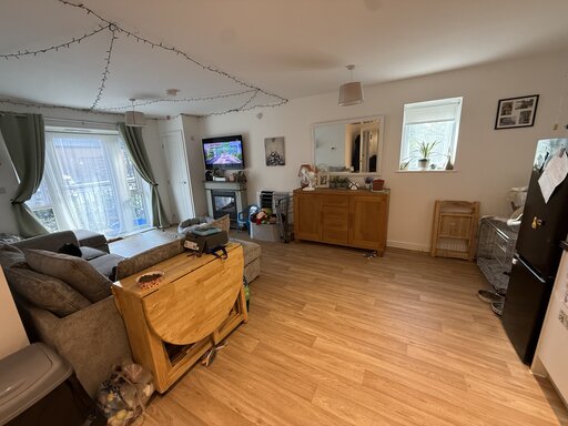 2 bed ground floor apartment/flat