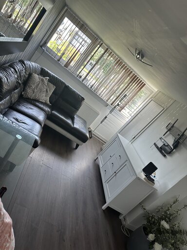 2 bed ground floor apartment/flat