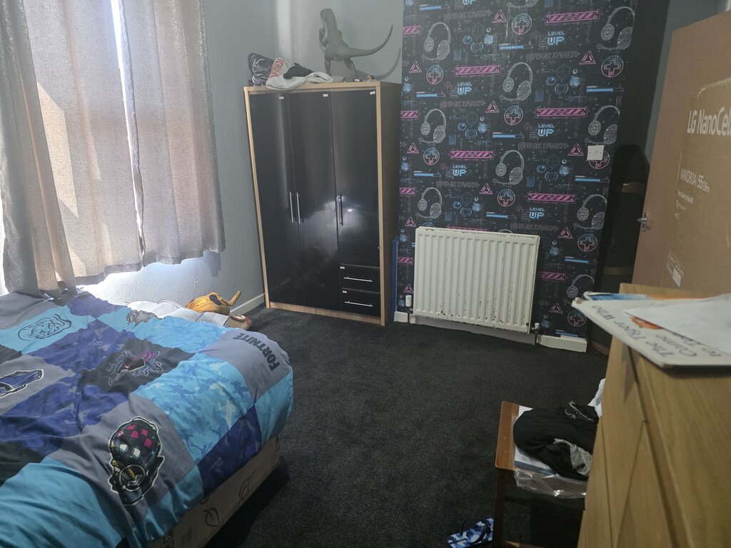 Photo 4 of Coventry property