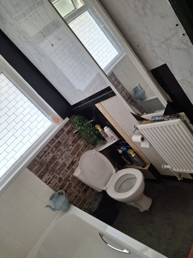 Photo 4 of Leeds property