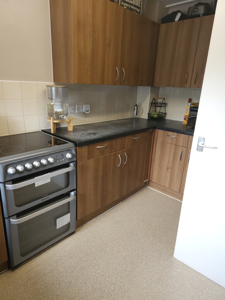 Photo 4 of Basildon property
