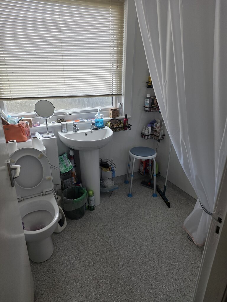 Photo 4 of Alloa property