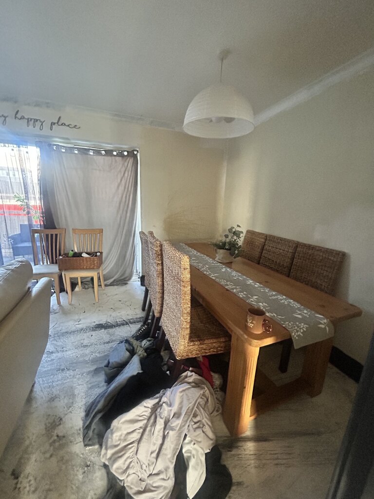 Photo 4 of London property