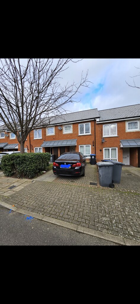 Photo 1 of Middlesex property