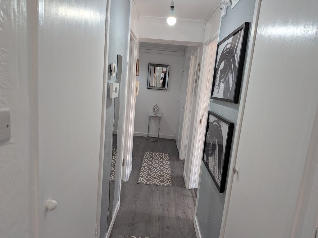 Photo 2 of Paisley property