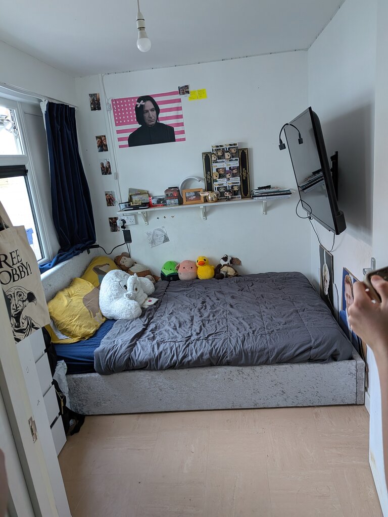 Photo 2 of Basildon property