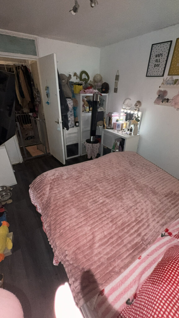 Photo 2 of London property