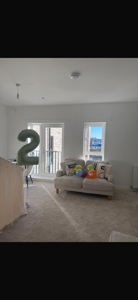 Photo 4 of Edinburgh property