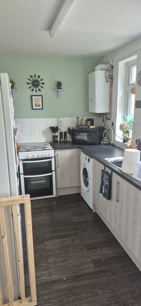 Photo 5 of Kettering property