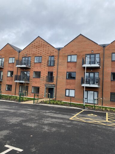 1 bed ground floor apartment/flat