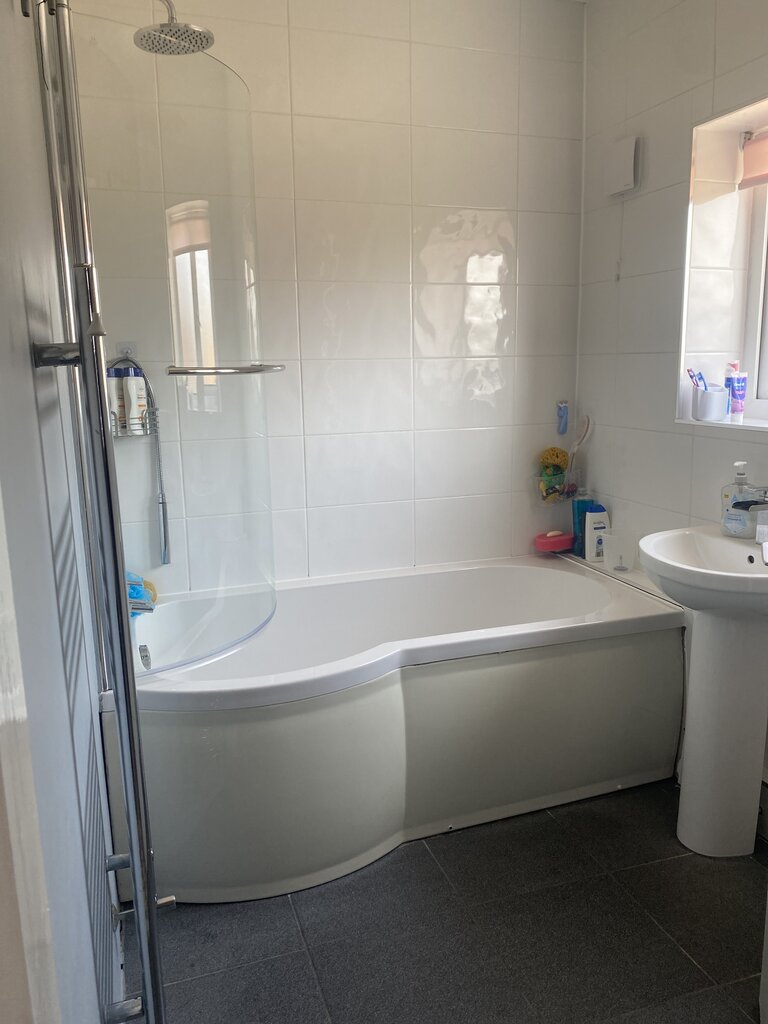 Photo 5 of Leeds property