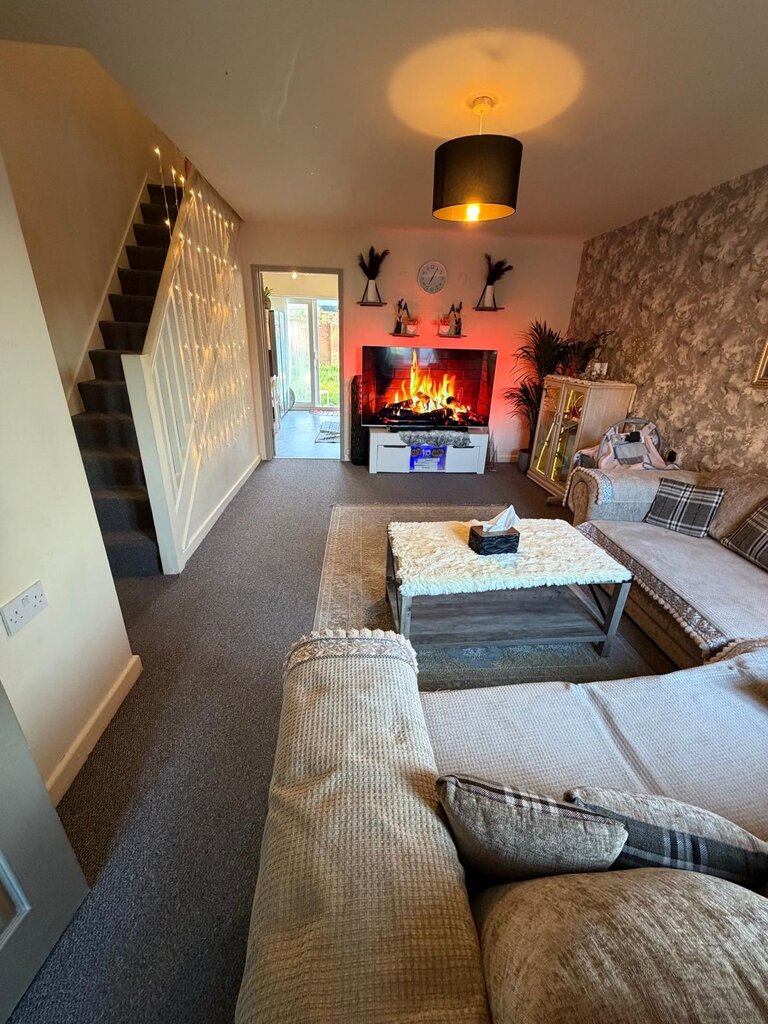 Photo 2 of Liverpool property