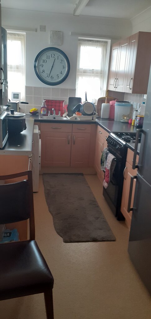 Photo 4 of Middlesex property