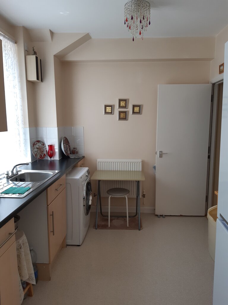Photo 5 of London property