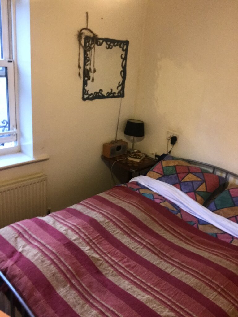 Photo 3 of London property