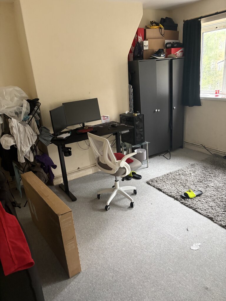 Photo 2 of London property