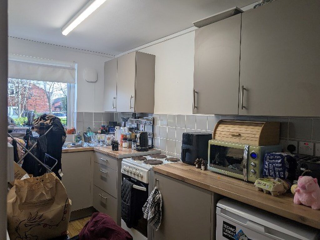 Photo 4 of Coventry property