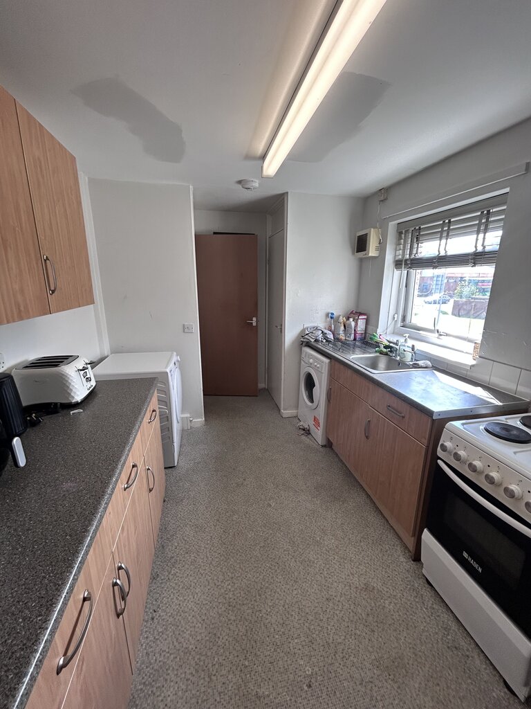 Photo 4 of Leeds property
