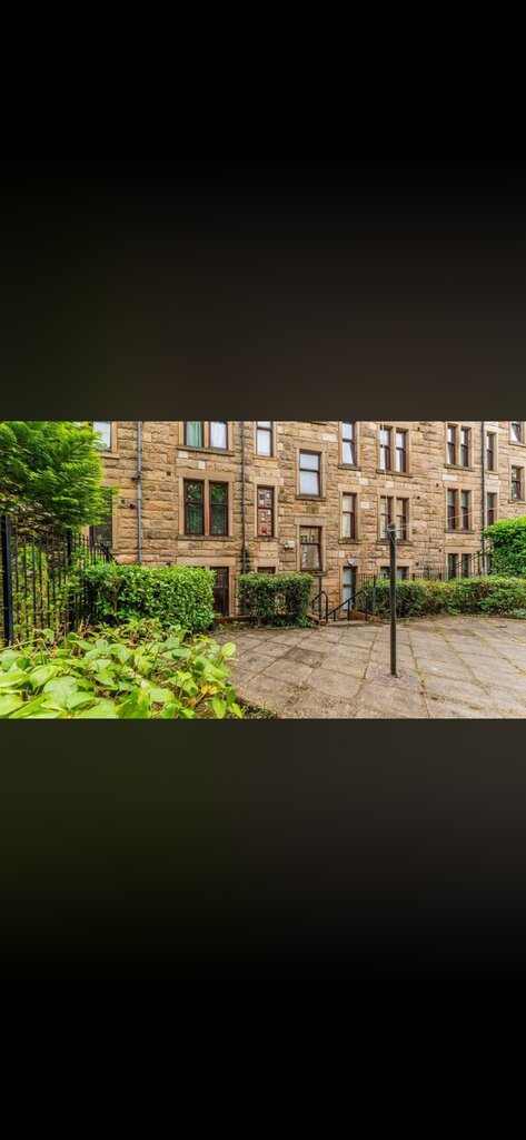 Photo 2 of Glasgow property