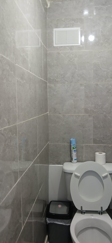 Photo 5 of Leeds property