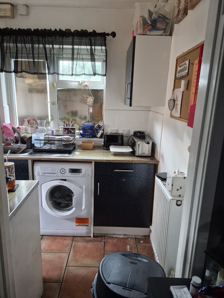 Photo 5 of Leicester property
