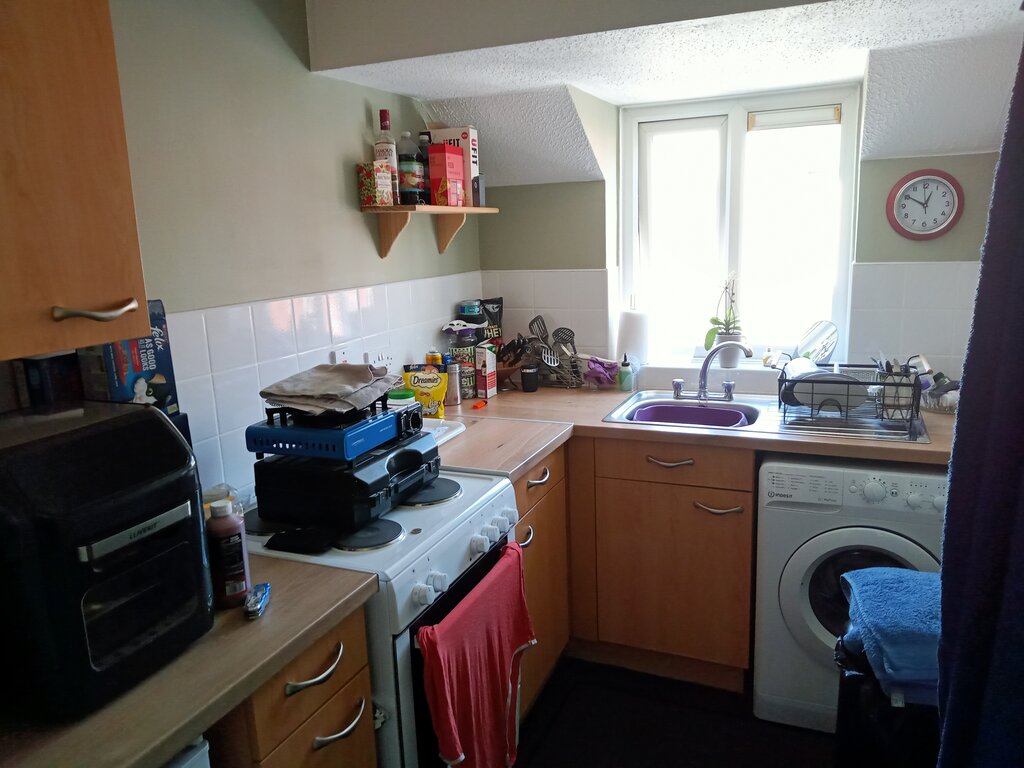 Photo 4 of Lichfield property