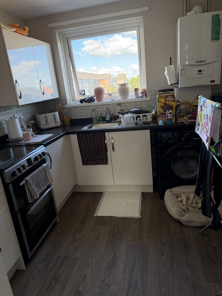 Photo 3 of Walkden property