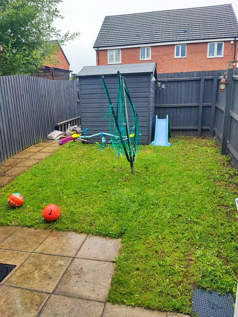 Photo 3 of Shirley property