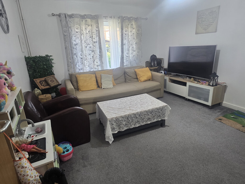 Photo 2 of Peterborough property