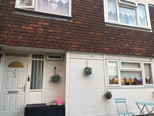4 bed house