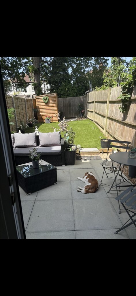 Photo 4 of London property