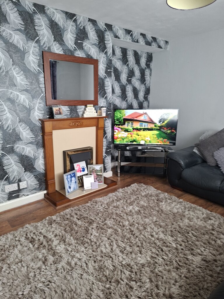 Photo 5 of Manchester property
