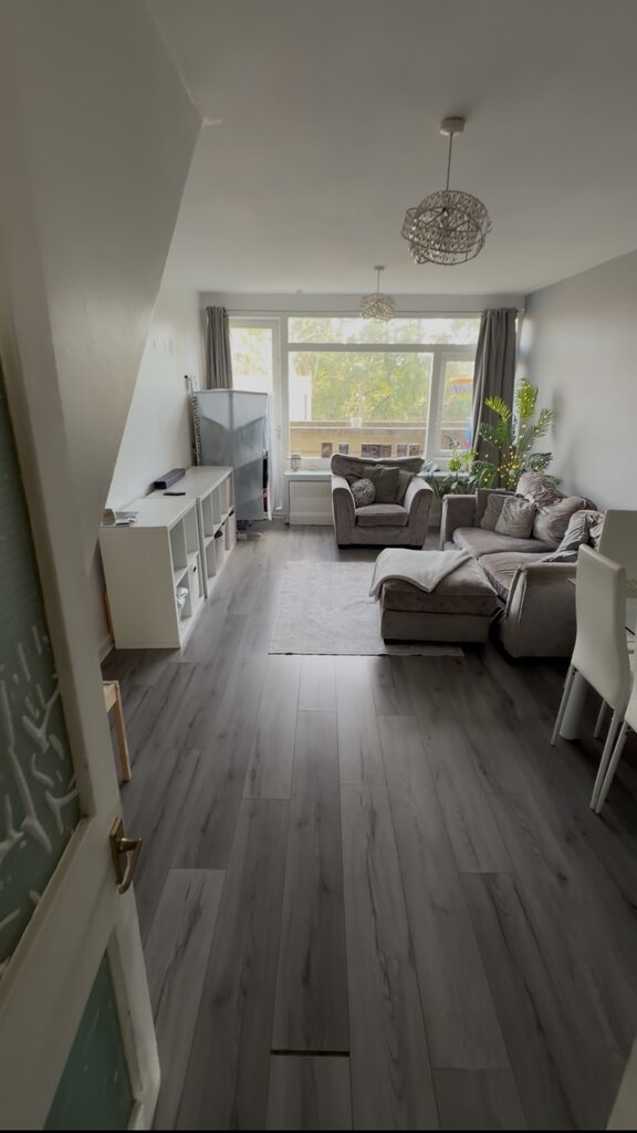 Photo 3 of London, Wandsworrh property