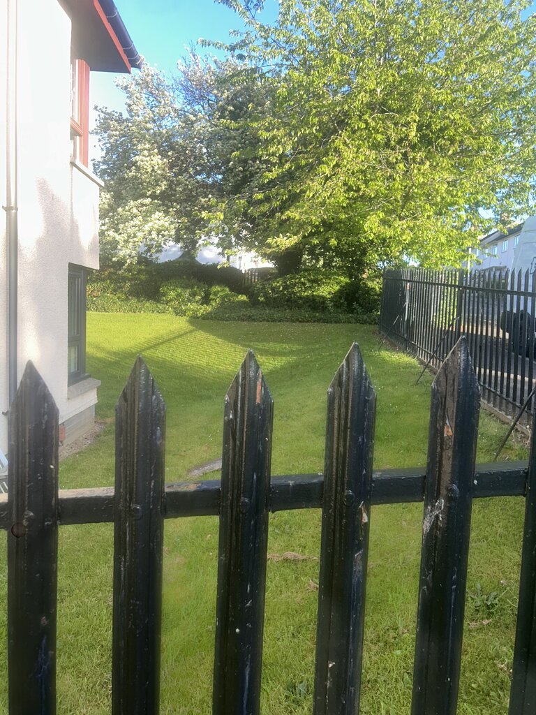 Photo 3 of Edinburgh property