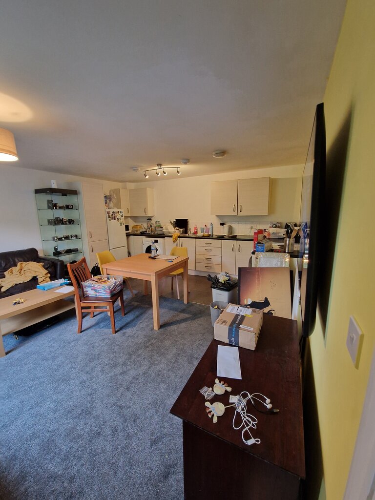 Photo 5 of Watford property
