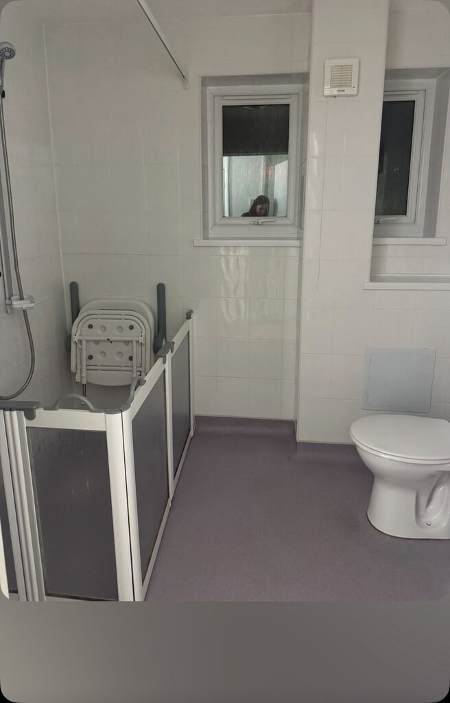 Photo 3 of Frimley property
