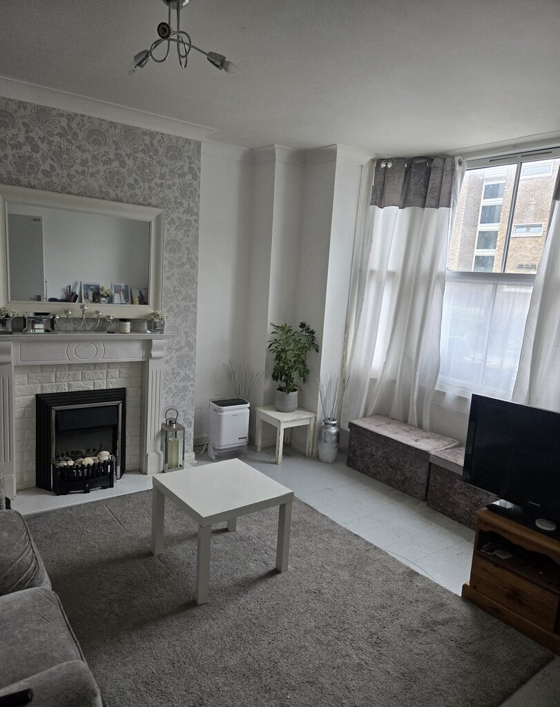 Photo 1 of London property